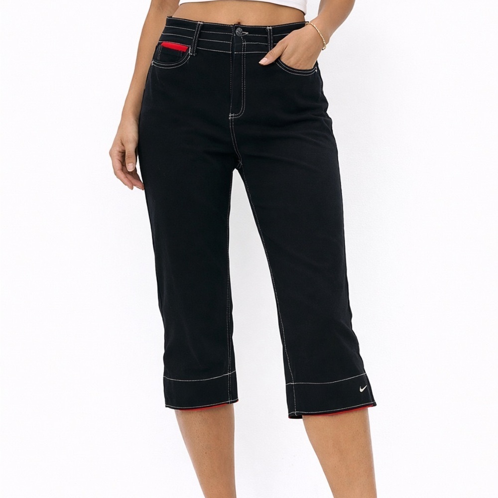 EUC WOMEN’S VINTAGE NIKE CAPRI SIZE LARGE (12-14)